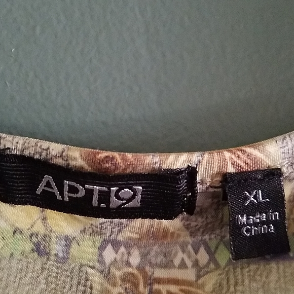 Apt. 9 blouse - Picture 4 of 4